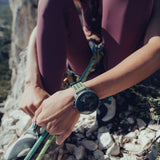 غابة الطاقة الشمسية العمودية المصنوعة من التيتانيوم من SUUNTO