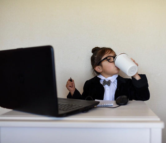 Stay Hydrated with this Smart Water Bottle in UAE