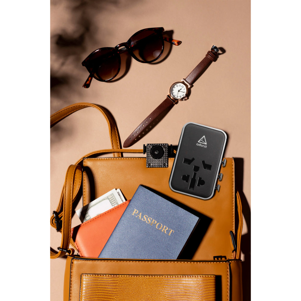 محول سفر عالمي من أدونيت 3C2A - شاحن جداري دولي بتقنية الشحن السريع 65 واط (3 منافذ USB-C + منفذان USB-A) - أسود