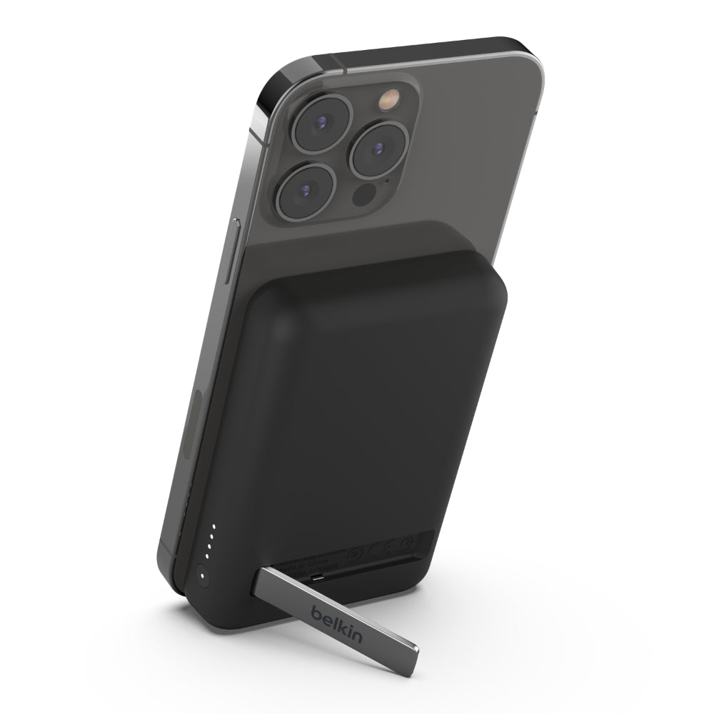 BELKIN BoostCharge Magnetic Wireless Power Bank 5K mAh MagSafe Compatible with Kick Stand - Black