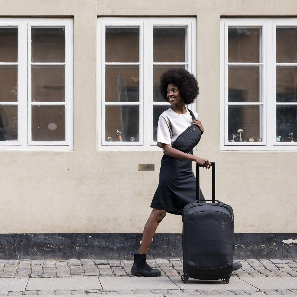 Thule Subterra 2 Check-In Suitcase Spinner 68cm| Versatile Stylish Travel Luggage with Organized Packing Space, Black