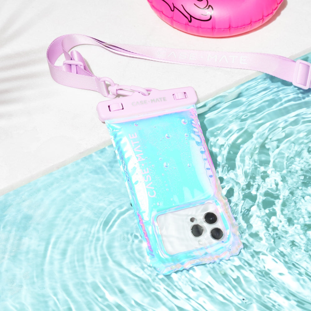 CASE-MATE Waterproof Floating Pouch For Smartphones - Soap Bubble