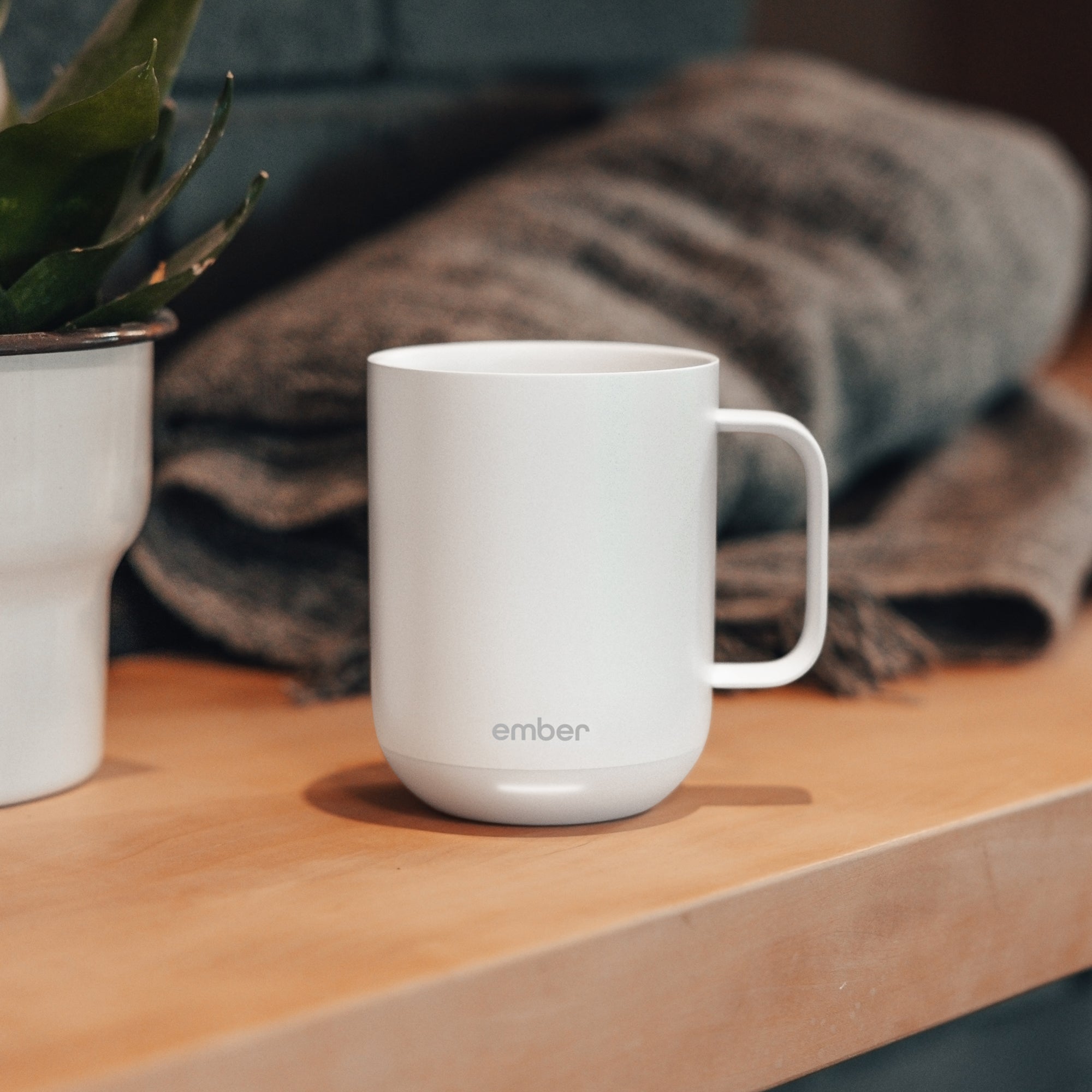 EMBER Mug 2 Temperature Control Mug 10 Oz / 295 ML White Uk Plug