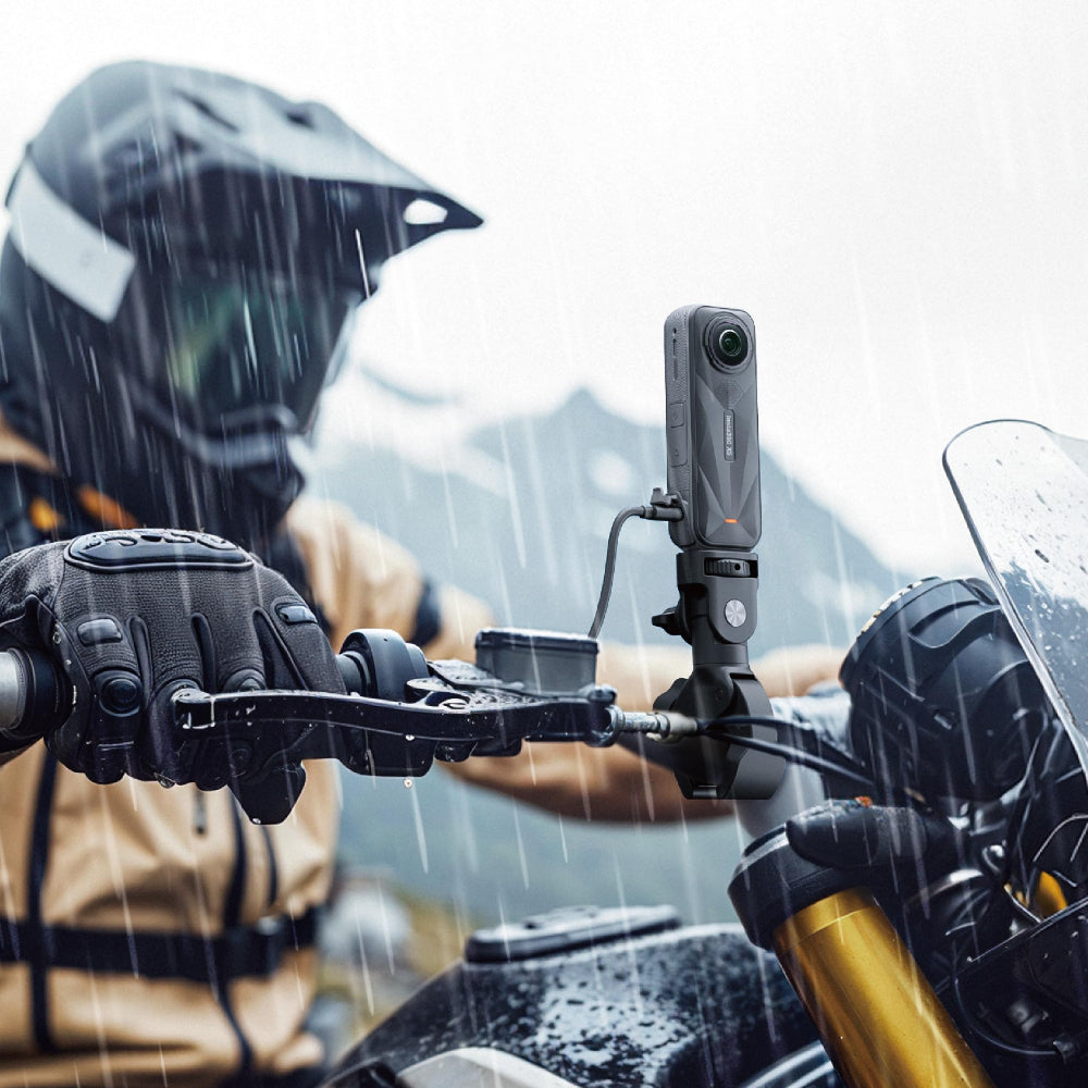 غطاء شحن USB مقاوم لجميع الأحوال الجوية لكاميرا Insta360 X5