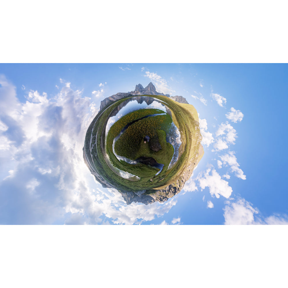 INSTA360 X6 360 Camera Standard Bundle| 8K Camera + Pouch + Cable + Lens Cloth, Dual 1" Sensors + Triple AI Chips, 140 mins @8K30fps Battery Life, Replaceable Lens, 20m WaterProofing - Arctic White