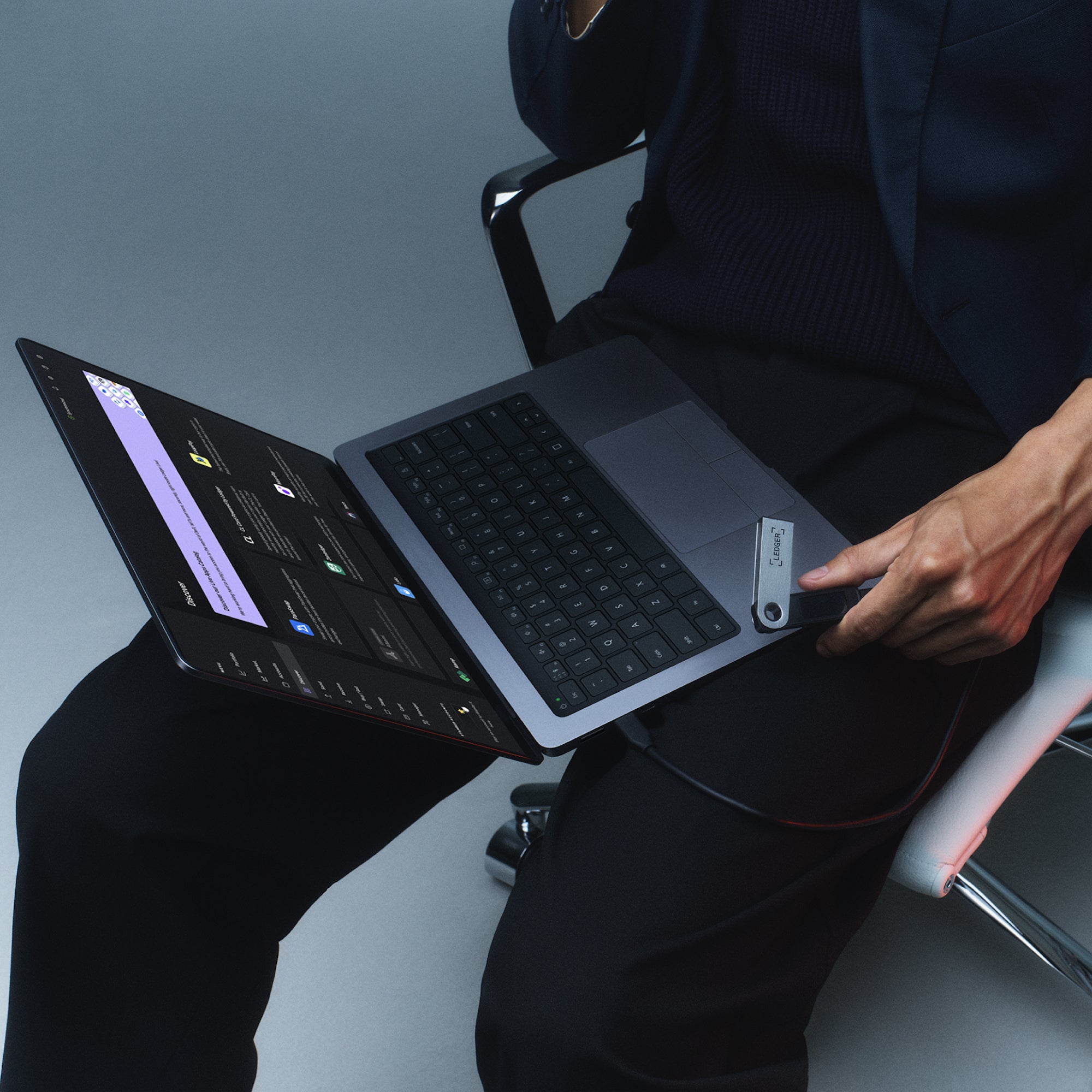 LEDGER Nano S Plus Crypto Wallet Gold