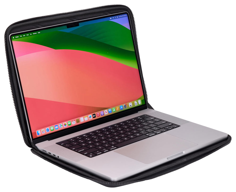 Thule Gauntlet Laptop Sleeve for MacBook Pro 16"/Air 15"| Protective Laptop Sleeve for 16/15-inch MacBook and Compatible Laptops, Rigid Protection, Clamshell Design, Black