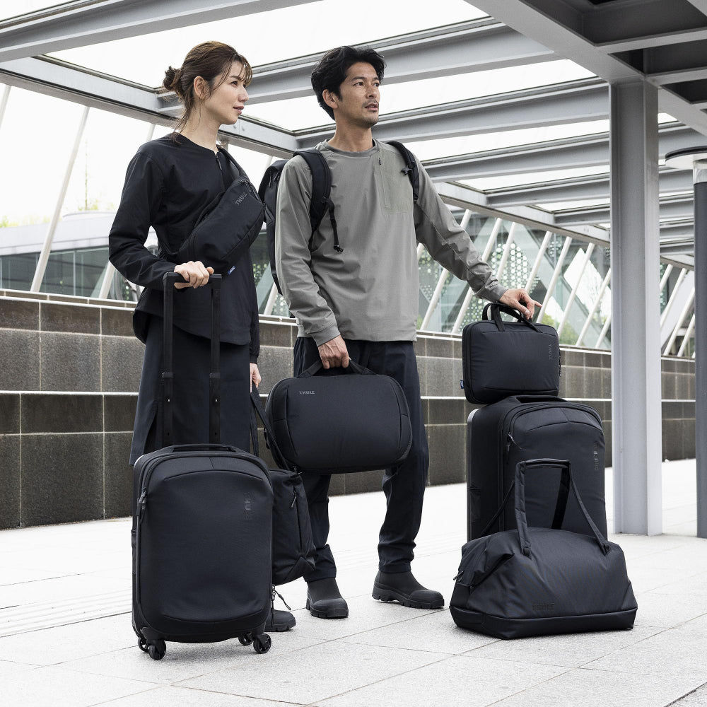 Thule Subterra 2 Carry-On Spinner 55cm, 35L Carry-On Suitcase with Compression Panel and Fold-Flat Divider, Black