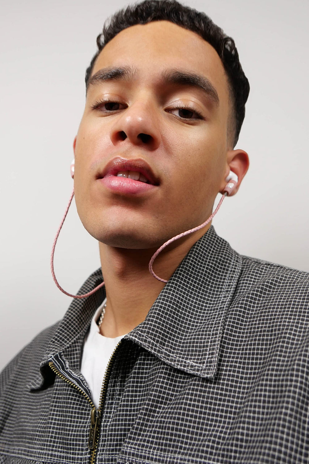 حزام جلدي من TAPPER لسماعات AirPods و AirPods Pro - وردي