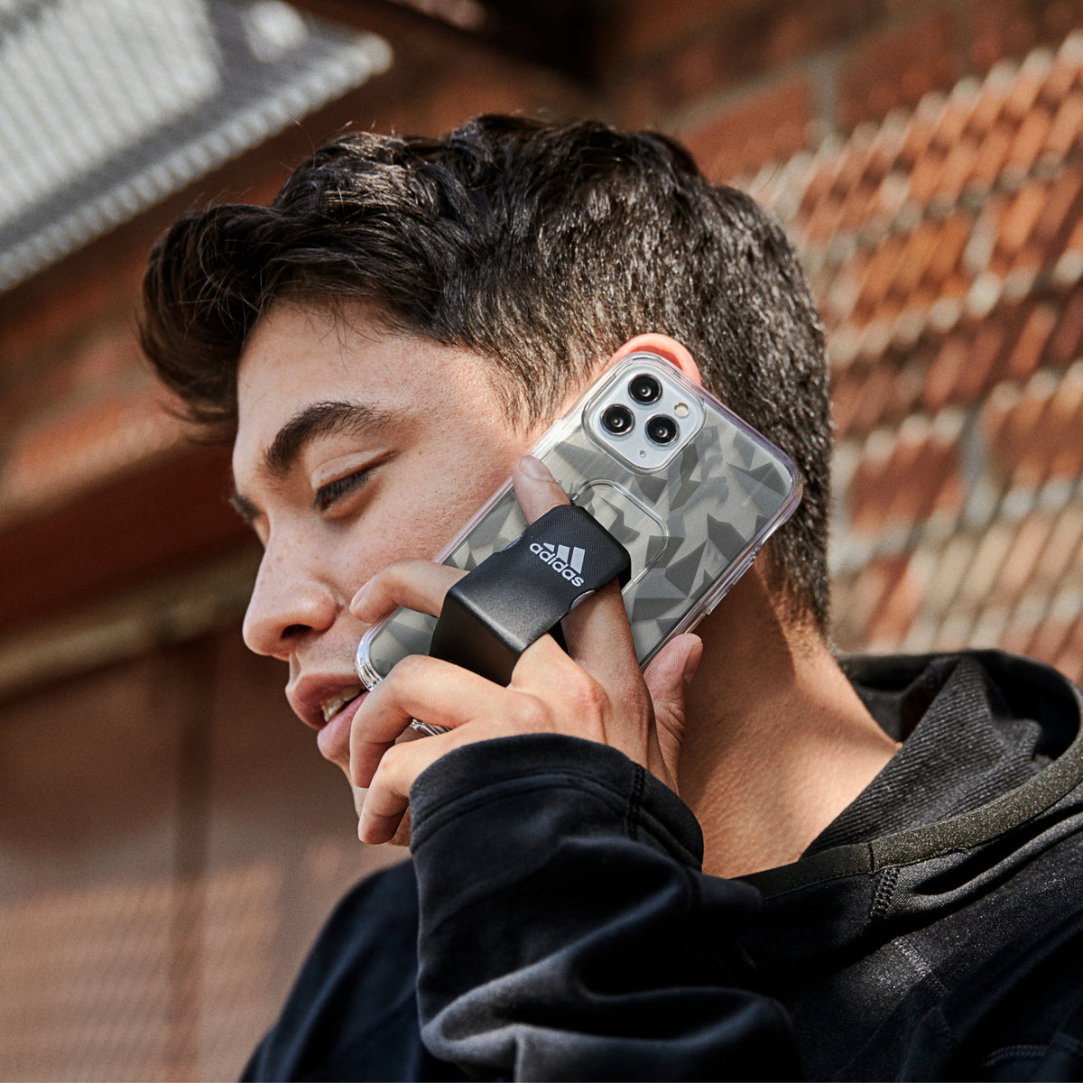 ADIDAS iPhone 12/12 Pro - Grip Clear Case - Black - DXB.NET