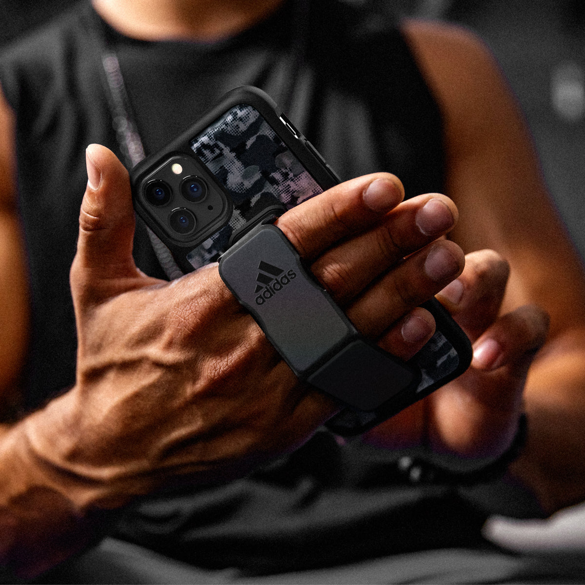 ADIDAS iPhone 12 Mini - Grip Clear Case - Black