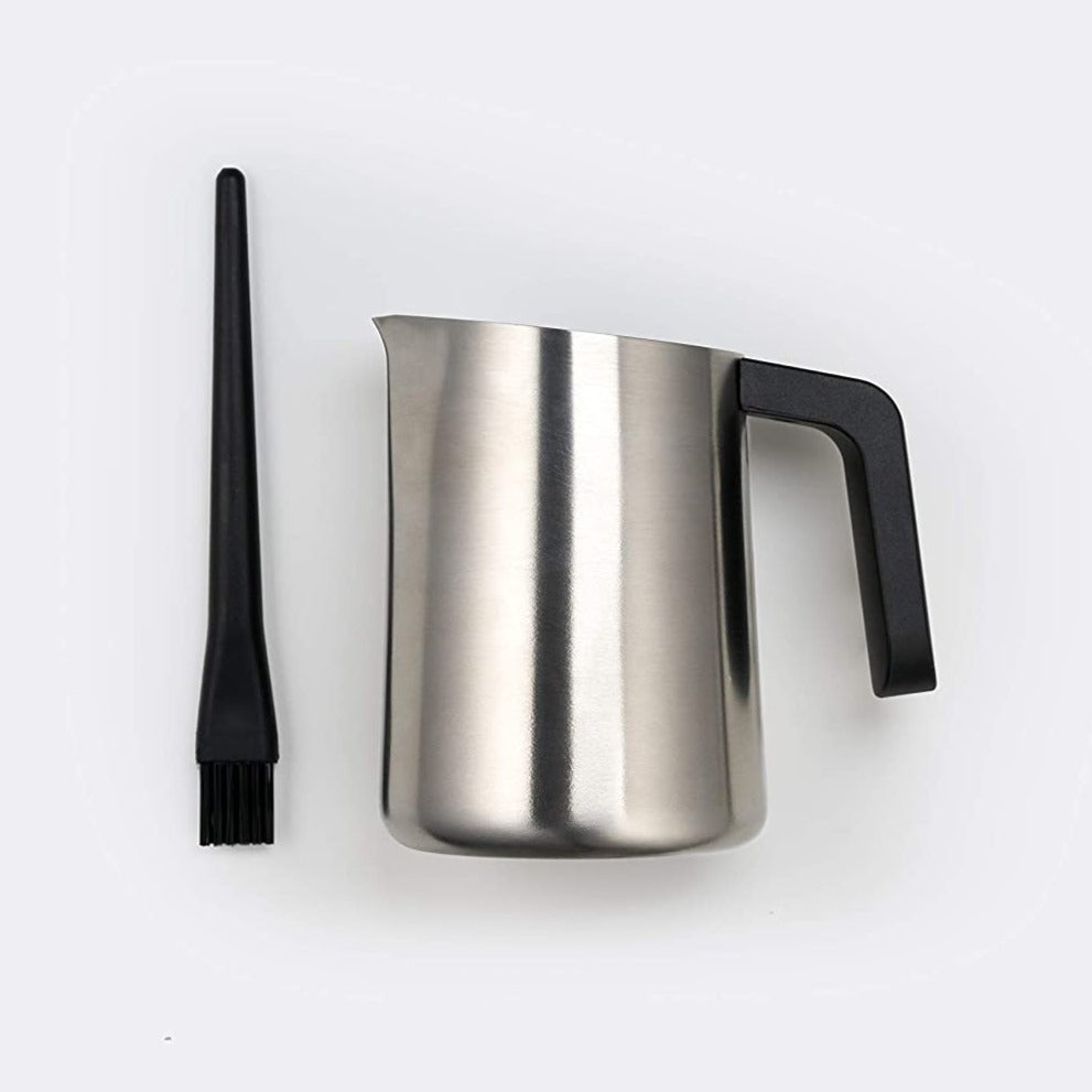 SUBMINIMAL Milk Jug FlowTip with Cleaning Brush - 450ml /15oz Capacity - Silver