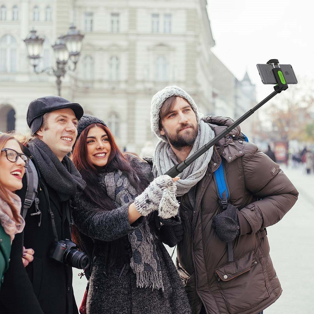 [OPEN BOX] IOTTIE Migo Selfie Stick For Smartphone &amp; Go Pro Black