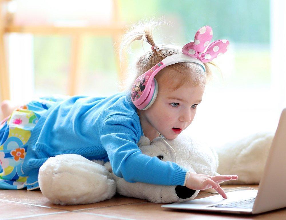KIDdesigns Over-Ear Headphone Minnie Mouse Youth Headphones With Bow