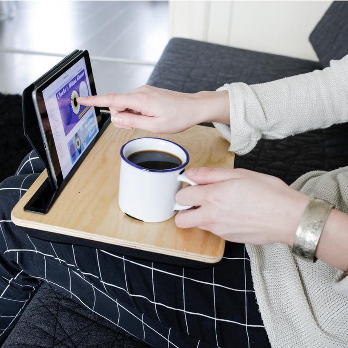 KIKKERLAND iBed Lap Desk and Tablet or NoteBook Holder - Large - Wood