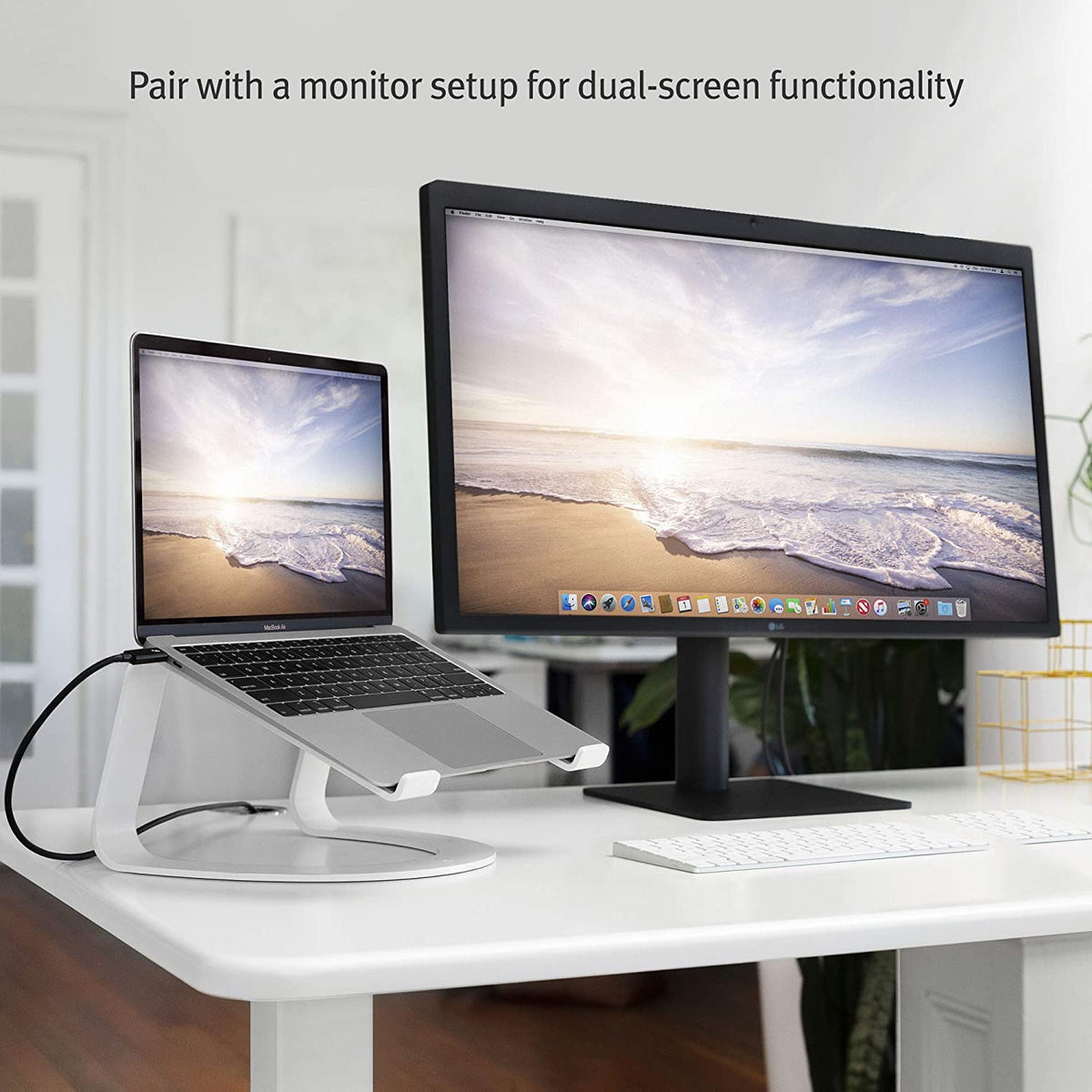 [OPEN BOX] TWELVE SOUTH Curve Desktop Stand for MacBook White