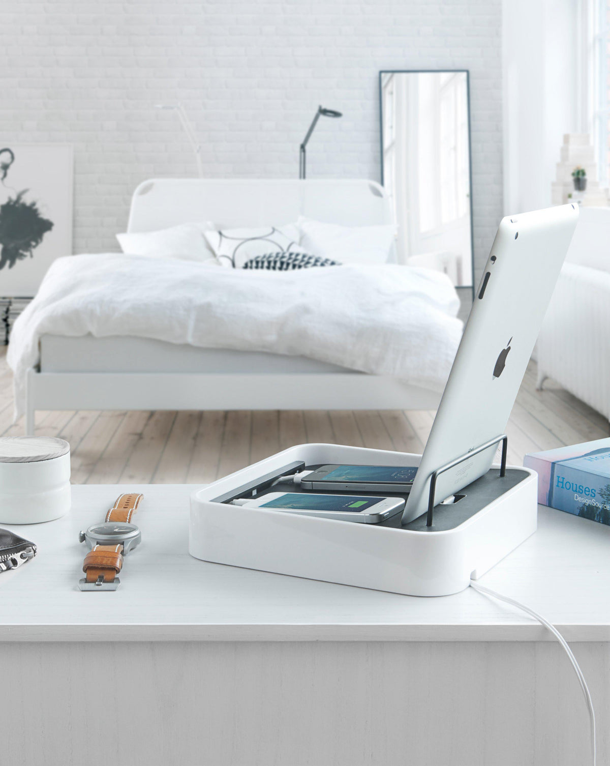 [OPEN BOX] BLUELOUNGE Sanctuary 4 Multi Device Universal Charger White